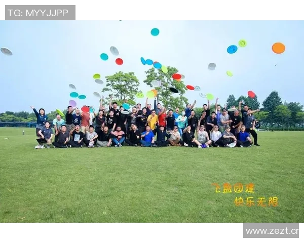广州飞盘队的灵活性探索与发展:聚焦飞盘运动的魅力与挑战 广州飞盘队的灵活性探索与发展:聚焦飞盘运动的魅力与挑战